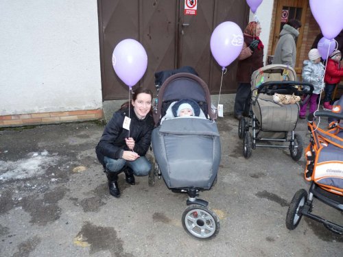 Vypouštění balónků s přáním Ježíškovi - 9.12.2010